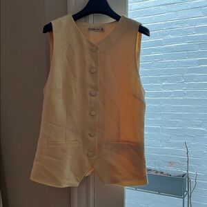 Butter Yellow Sleeveless Button-Up Vest